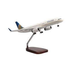 Boeing 757-200 United Airlines (Continental Merger Livery) Limited Edition Large Mahogany Model - PilotMall.com