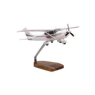 Cessna 182 Skylane (White) Large Mahogany Model