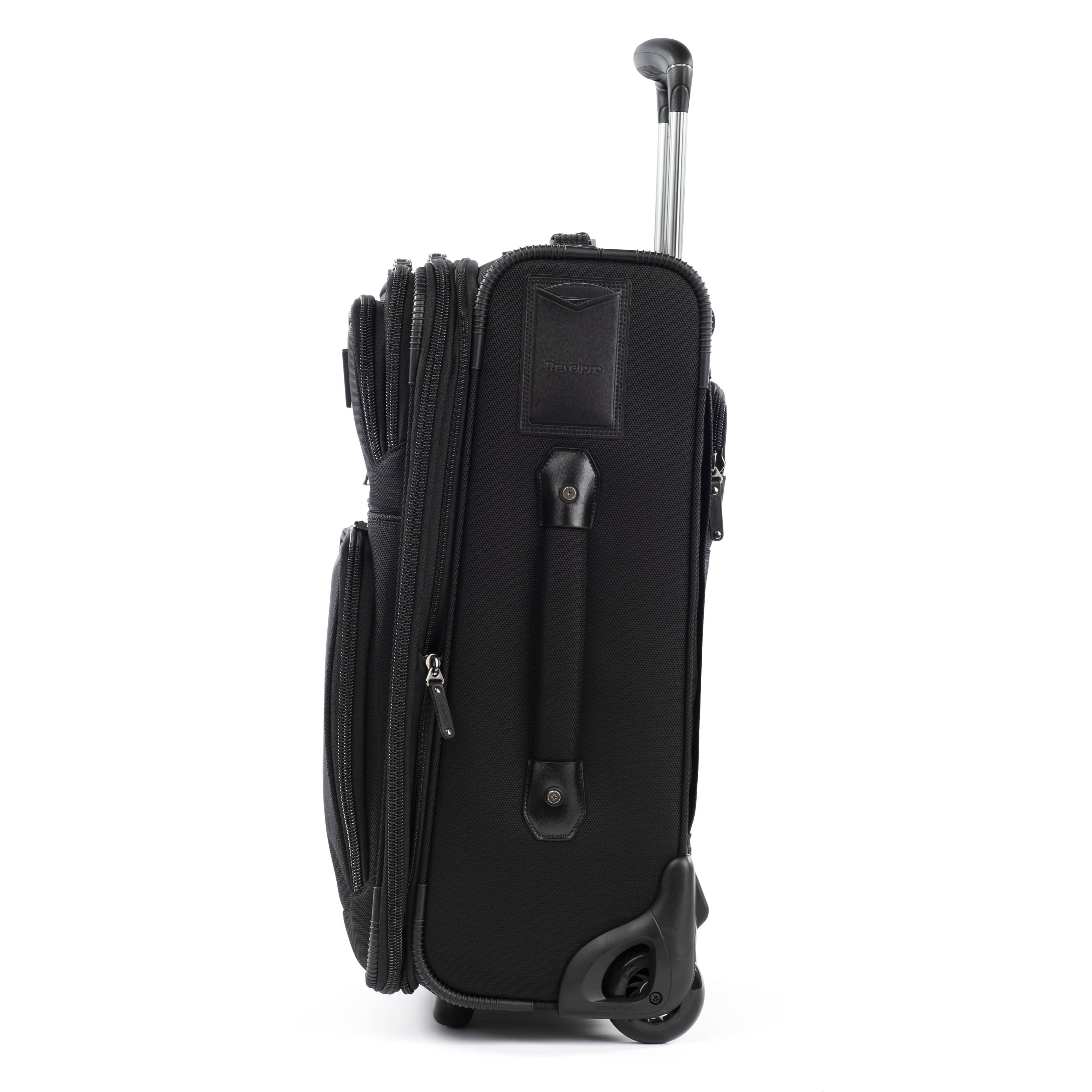 Travelpro FlightCrew5 22