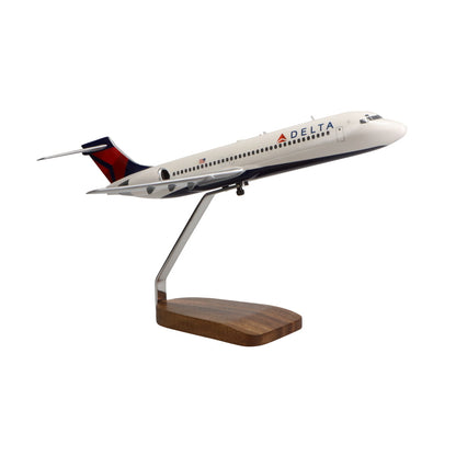 Boeing 717 Delta Air Lines Modelo Grande Mogno