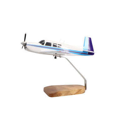Mooney M20F Modelo grande de caoba