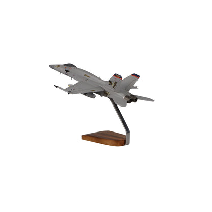 Boeing™ F/A-18E Super Hornet modelo grande de caoba