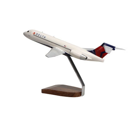 Boeing 717 Delta Air Lines Modelo Grande Mogno