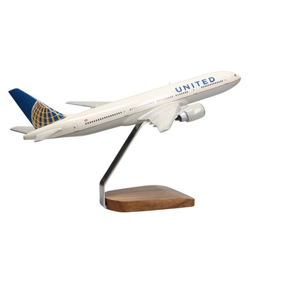 Boeing 777-200 United Airlines (Continental Merger) Large Mahogany Model