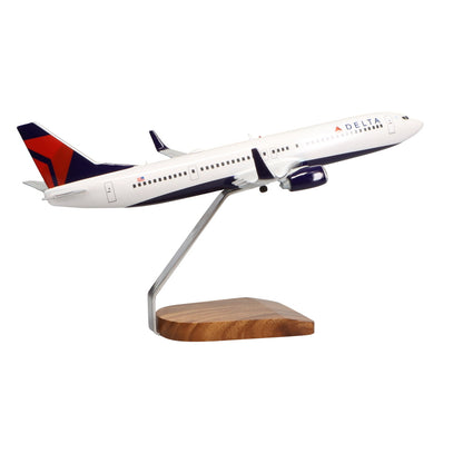 Boeing 737-900ER Delta Air Lines Modelo grande de caoba