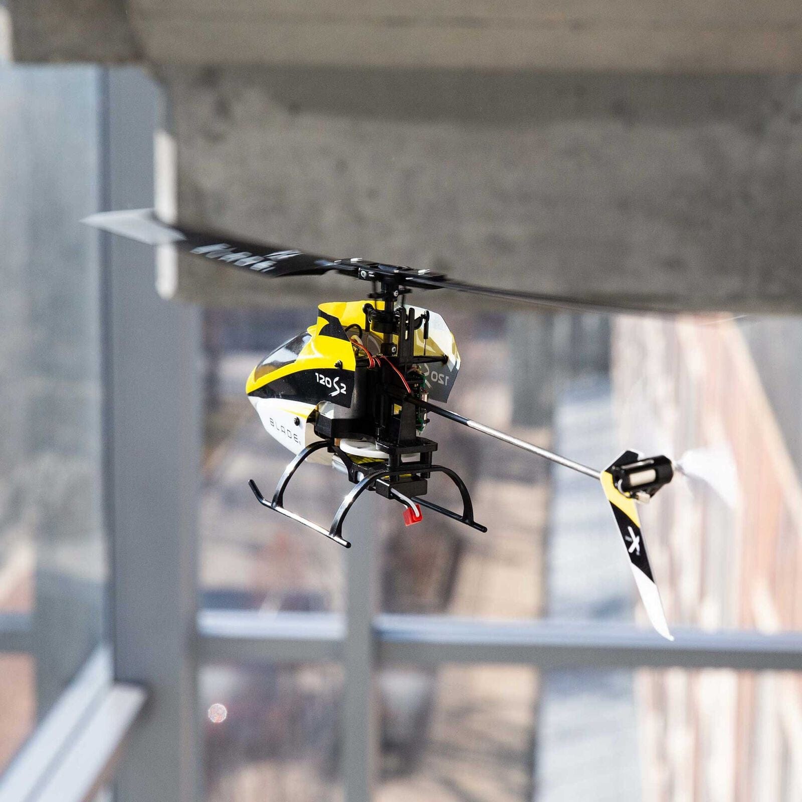 E-Flite Remote Control Planes Blade 120 S2 RTF Helicopter with SAFE® – Beginner-Friendly Coaxial Flight