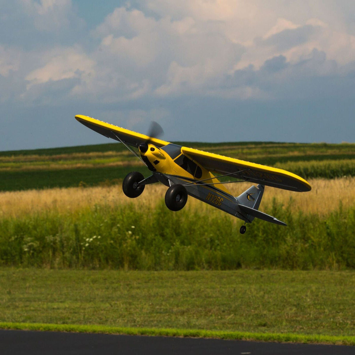 HobbyZone Remote Control Planes HobbyZone Carbon Cub S-2 1.3m RTF Basic – Ultra-Stable Trainer