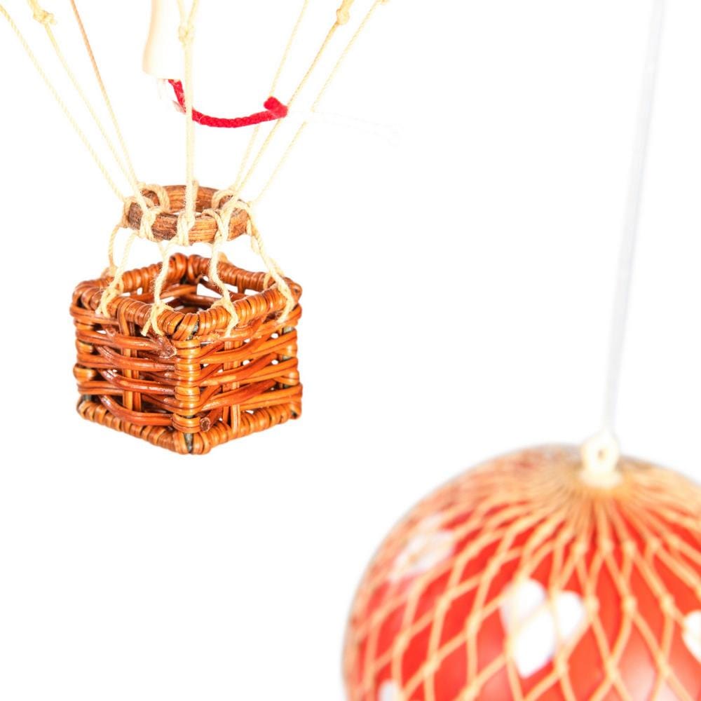 Authentic Models Sculptures & Statues Authentic Models Red Hearts Flying the Skies Mobile AP134