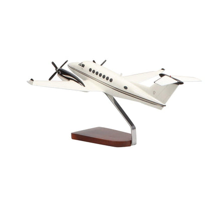 High Flying Models Aircraft Models Beechcraft® King Air B-350 Large Mahogany Model