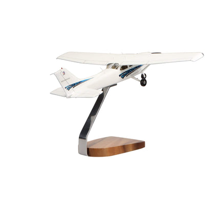 High Flying Models Aircraft Models Cessna® 172 Skyhawk SP (Blue) Clear Canopy Large Mahogany Model