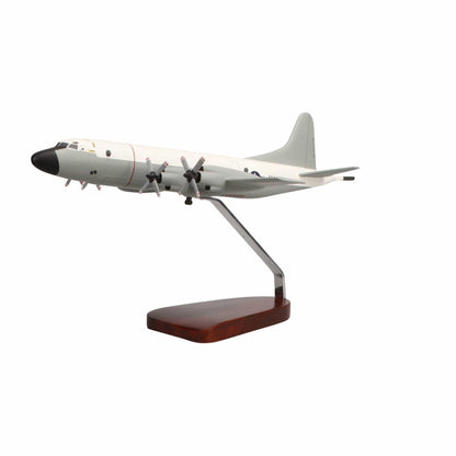 High Flying Models Aircraft Models Lockheed Martin P-3C Orion® (Hi-Vis White/Grey) Large Mahogany Model