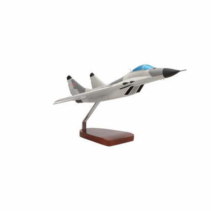 High Flying Models Aircraft Models Mikoyan-Gurevich MiG-29 Fulcrum Large Mahogany Model