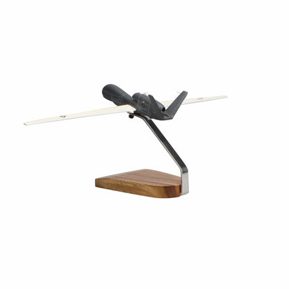 High Flying Models Aircraft Models Northrop Grumman RQ-4B Global Hawk® U.S. Air Force Large Mahogany Model