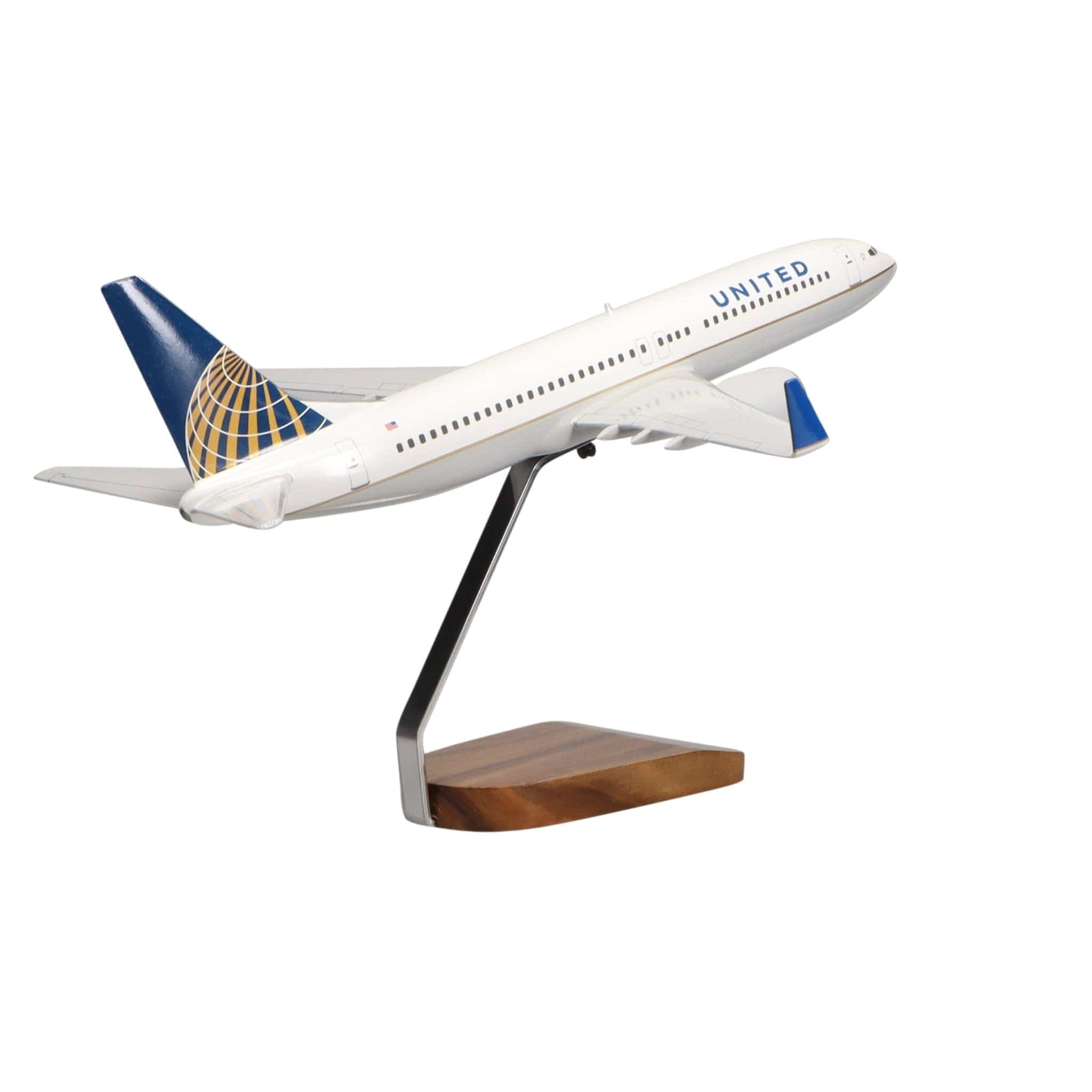Boeing 737-800 United Airlines (Continental Merger Livery) Large Mahogany Model - PilotMall.com