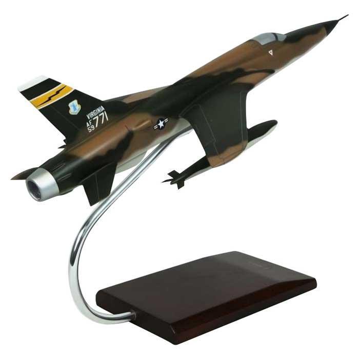 F-105D Thunderchief Mahogany Model - PilotMall.com